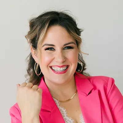 Alyson, creator of your craft party experience